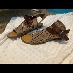 Slip on flats